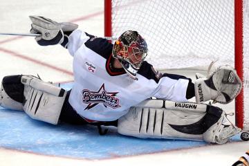 开云体育-深夜的深圳与费城的唯一共鸣，当步行者球迷见证马克西的封神之战