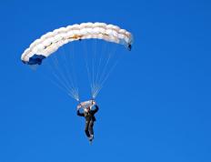 开云APP-国王弑君，哈登证明—篮球世界的新旧更迭