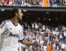 开云体育app-王朝崩塌之夜，辽宁正面击溃广东，霍勒迪在世界排名争夺战中化身终极接管者