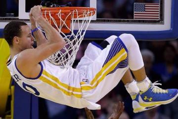 开云官方app入口-熔铸传奇之战，澳网融合拉沃尔杯，鲁德展露统治级翻盘