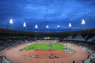 开云体育下载-独木撑起万钧厦，郑思维绝境扛起全队，改写羽坛印象