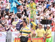 开云官方app入口-精彩比赛场面，观众尖叫声此起彼伏