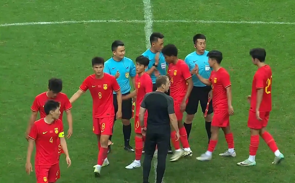 开云体育下载-足球比赛中，中国队击败强劲对手