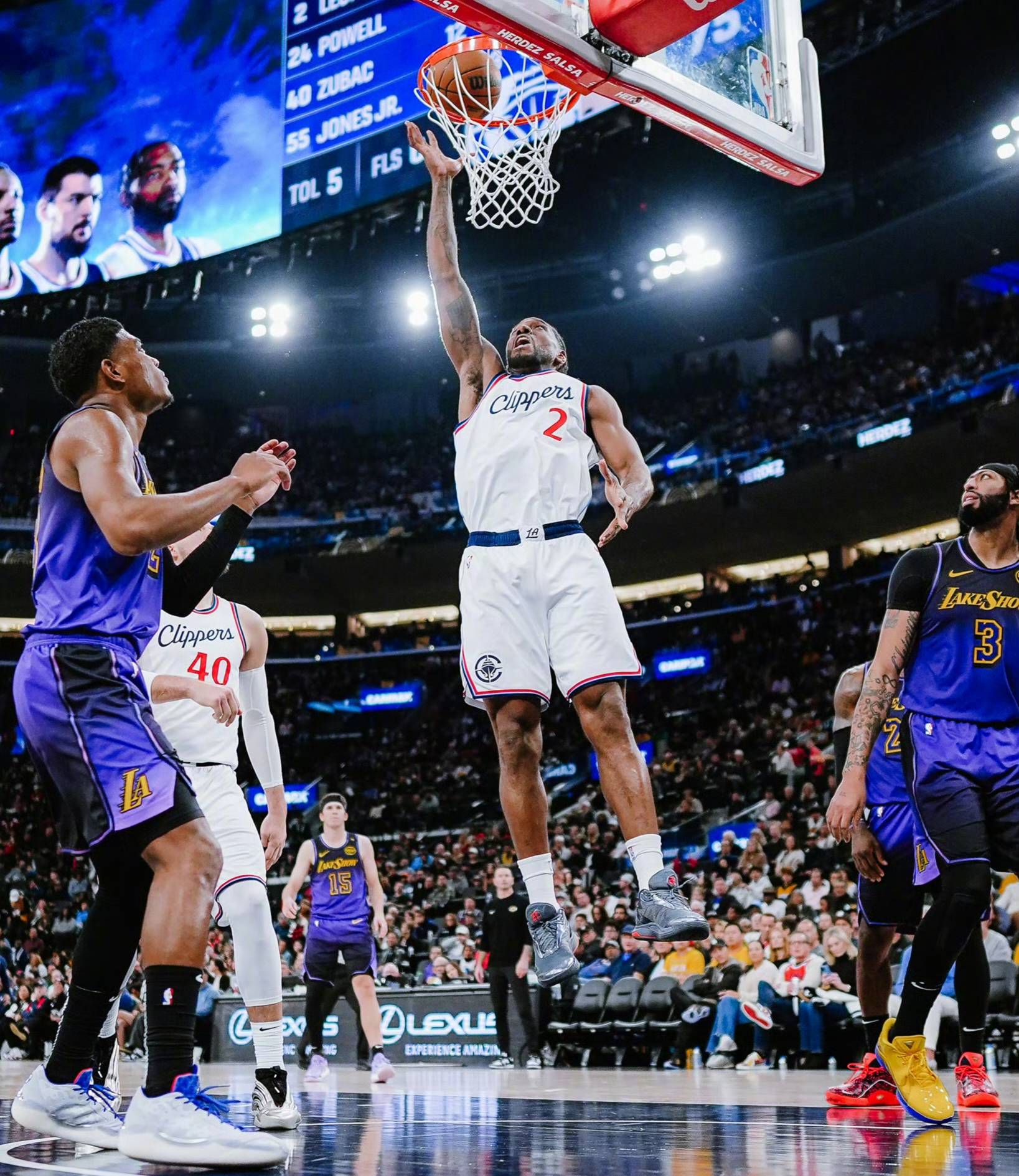 开云官方app入口-快船战胜尼克斯,保住季后赛希望